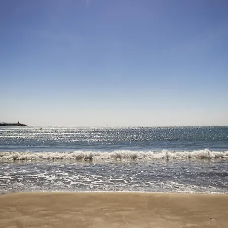 Atico Pink Beachfront Appartement